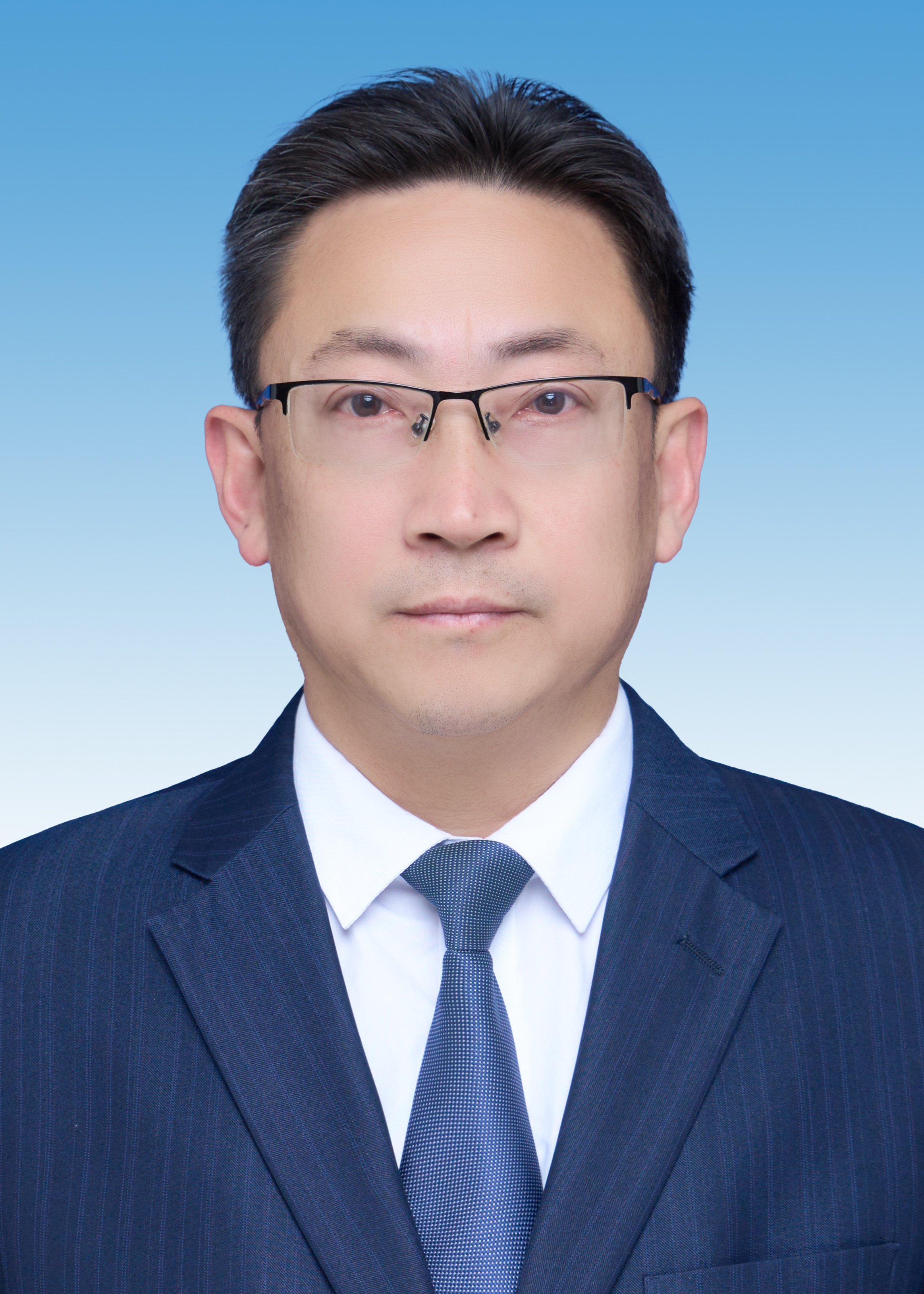 党组成员、副局长：彭军